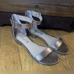 Unisa - Women’s Metallic Sandals - Size 8